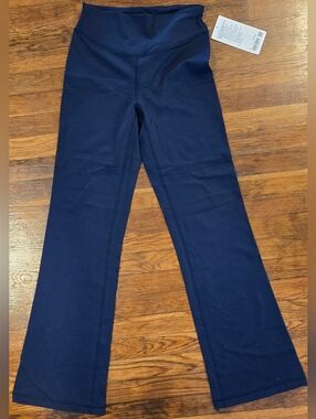 Lululemon Wunder Under SmoothCover Bootcut Pant Navy Size 8 NWT 34”
